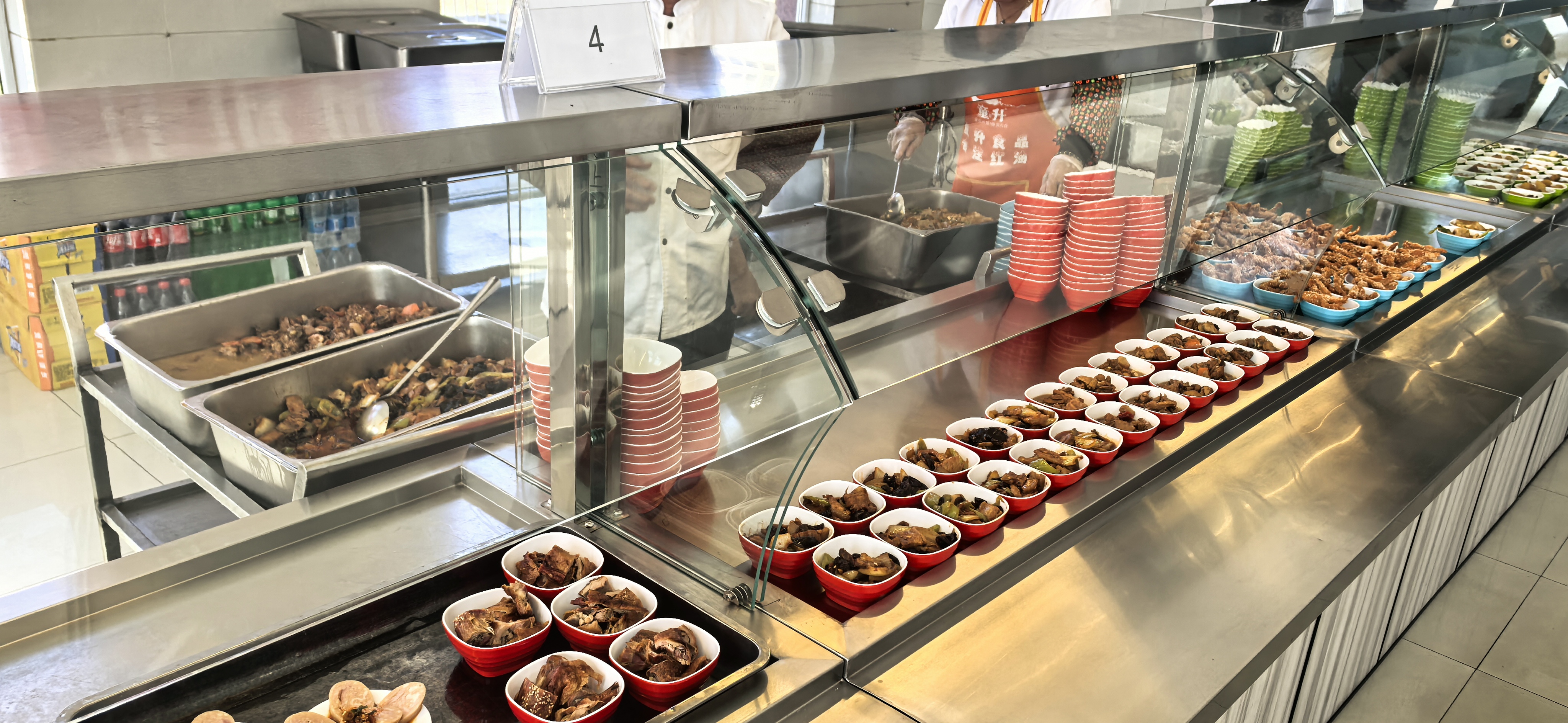 自助式取餐現(xiàn)場2.jpg